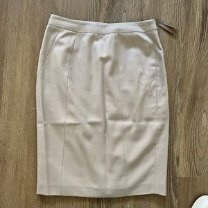 Reiss pencil skirt in size 4. Grey. Never been worn.